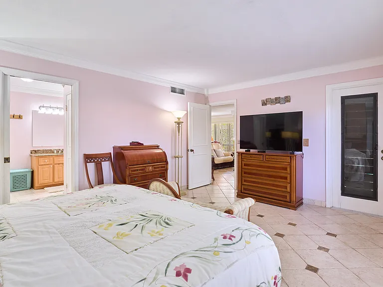 563 Brackenwood Pl — Photo 15