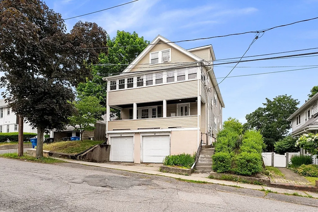 3 bed, 1.5 bath, 1501 sqft, $3,400 — Photo 1