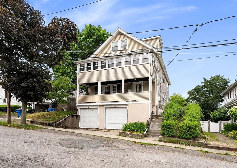 49-51 Harding Ave #49