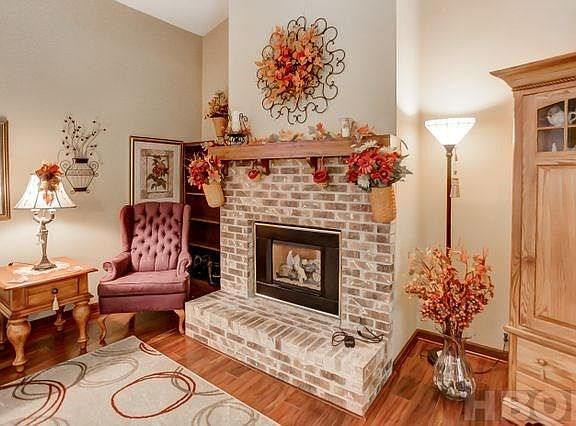 5th image of 15636 Thornwood Dr
