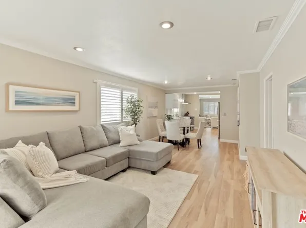 13900 Grevillea Ave, Hawthorne, CA 90250