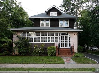 64 Murray Hill Ter, Bergenfield, NJ 07621