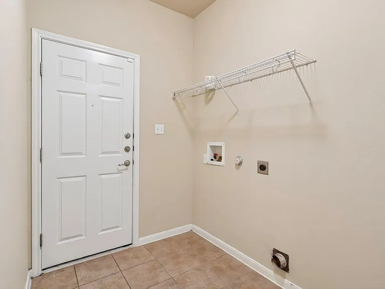 4489 Western Lake Dr — Photo 13