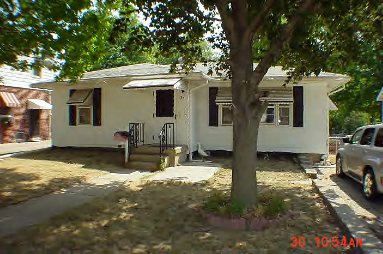 23 Delaware Ave photo 1