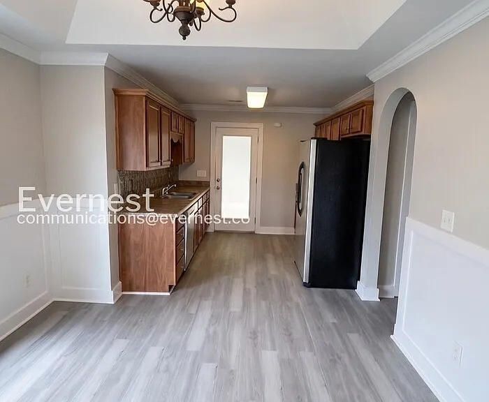 192 Stonecreek Pl — Photo 3