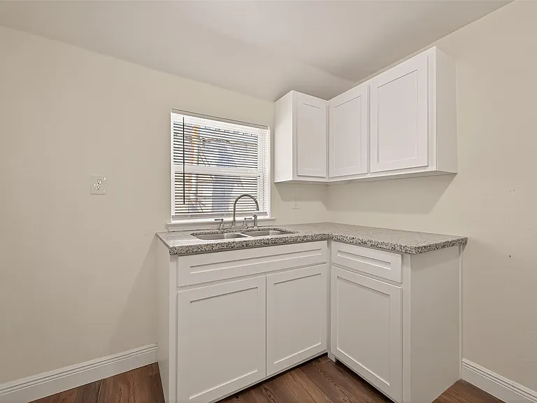 4901 Stimson St #2 — Photo 4
