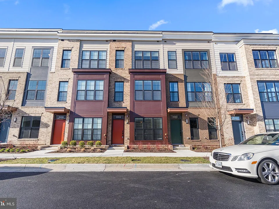 3104 Camber Pl