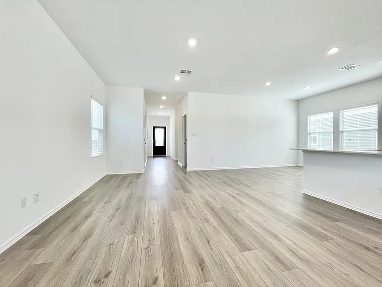 1517 Cobblecrest Ln — Photo 5