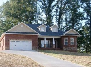 1018 Houston Springs Rd, Greenback, TN 37742