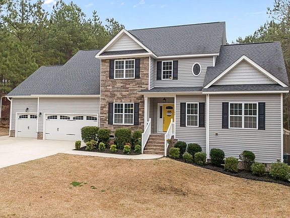 3rd image of 180 Dicks Hill Road