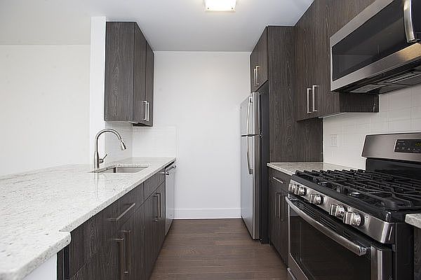 1st image of 70 Battery Pl APT 614