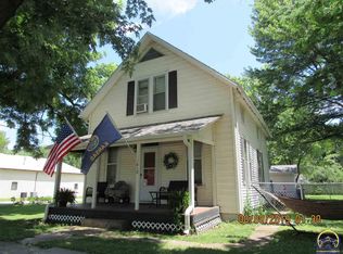 410 Maple St, Overbrook, KS 66524
