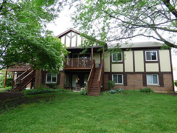 3rd image of 423 Ramblewood Dr APT C