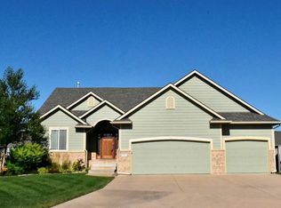 6 Ember Way Cir, Hesston, KS 67062