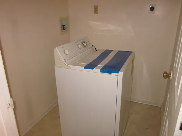 387 South Fifth Street image 17 of 17