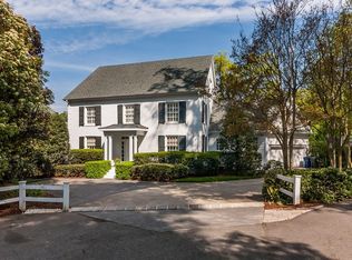 1911 Victoria Rd, Raleigh, NC 27608