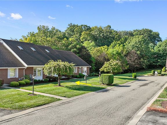 3rd image of 633 Frank Dr