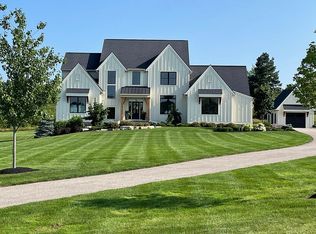 7040 Hunting Rdg, Chesterland, OH 44026