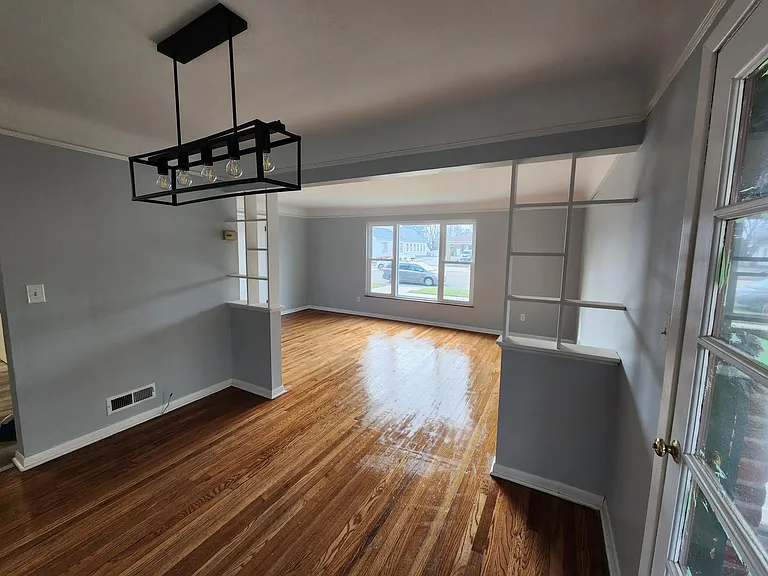5985 Ridge Rd — Photo 3