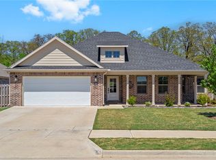 62 E Loveland Loop, Farmington, AR 72730