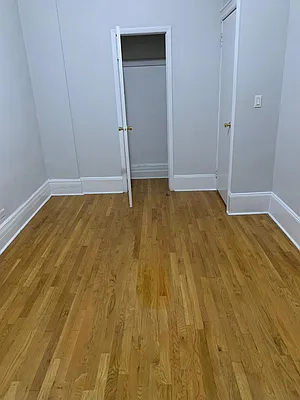 Rented by 220 West 98 Realty LLC | media 10