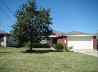 460 Jim Miller Dr, Kyle, TX 78640