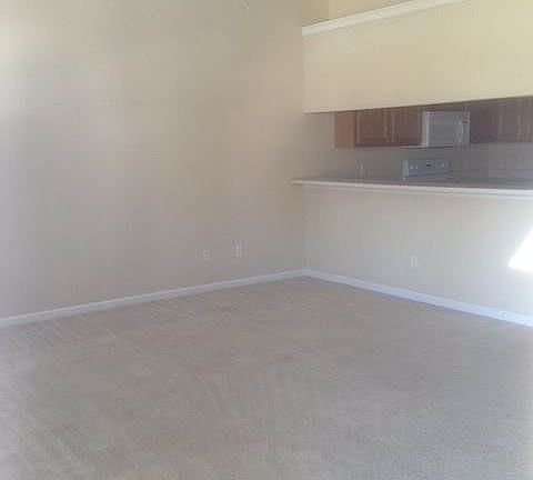 3rd image of 26-B Guinevere Ln