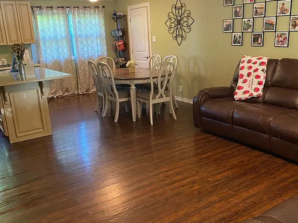 2306 Georgia Dr, Perryton, TX 79070