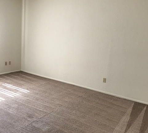 4th image of 2955 N Sparkman Blvd