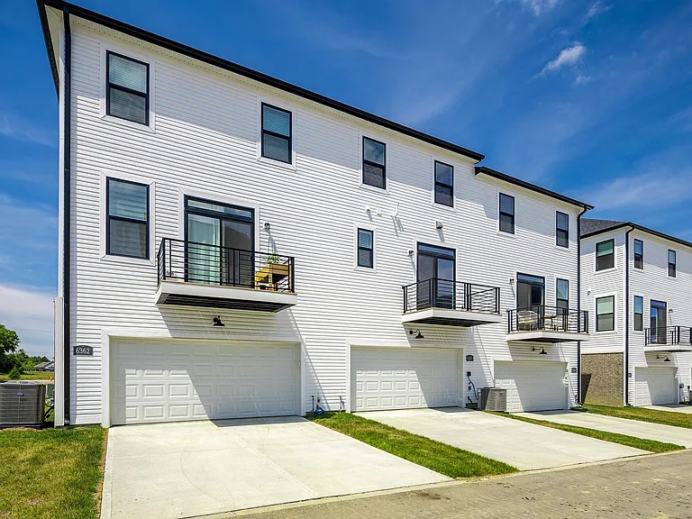 6358 Coverage Ct — Photo 43