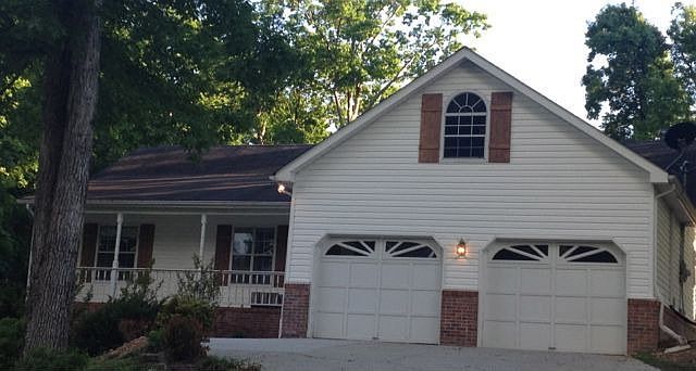 1st image of 157 Hickory Hollow Ln