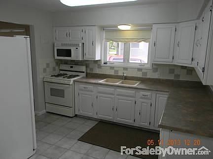 3rd image of 5530 Claudia Ave SE
