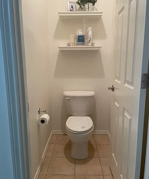 693 Fairwood Cres — Photo 21