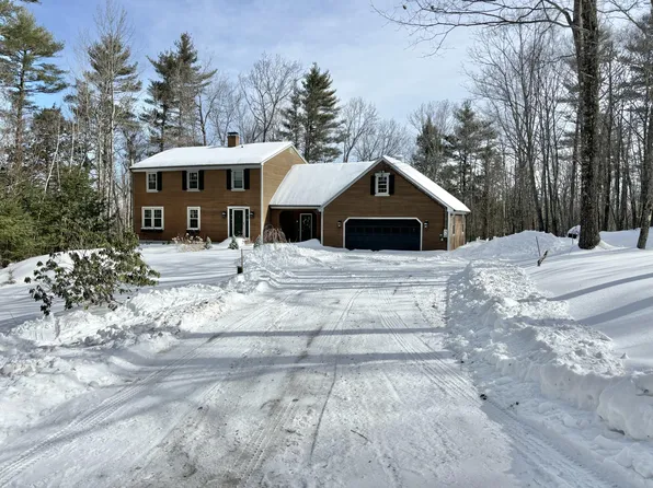 30 Tallyrand Drive, Winthrop, ME 04364