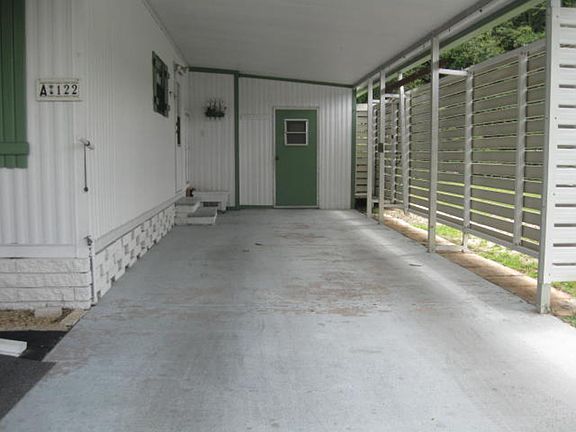 4th image of 10620 SW 27th Ave Lot 122A