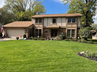 21917 Meridian Ln, Novi, MI 48375