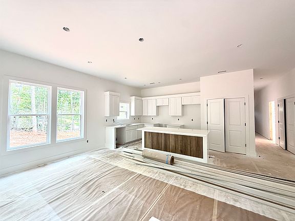 2nd image of 144 Eastbrook Rd