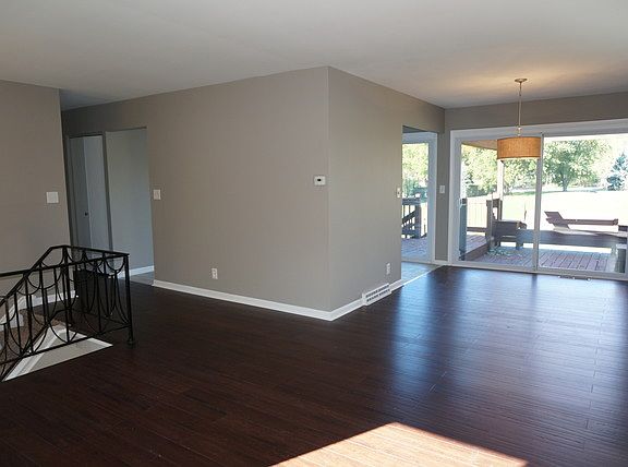 3rd image of 208 Cheshire Ct