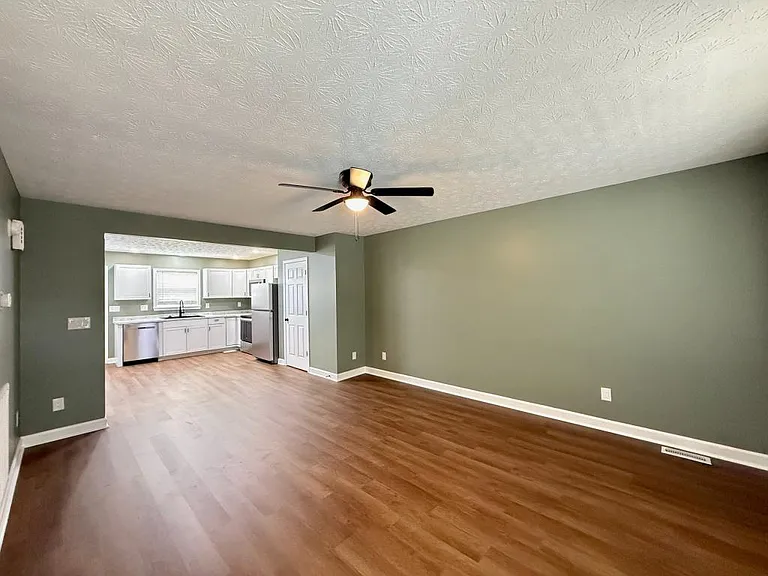 3875 Erwin Hwy — Photo 2