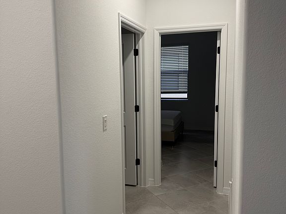 3rd image of 14922 Palamos Cir