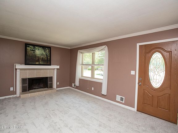 2nd image of 11801 Leemont Dr