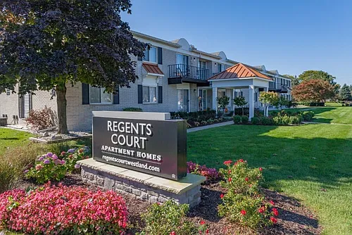 Regents Court Apartments Photo 1