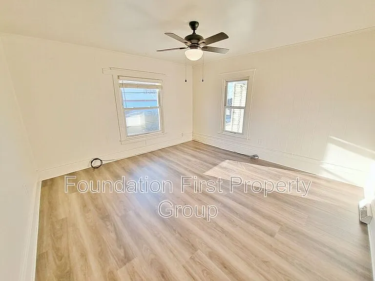 118 S Franklin St #2 — Photo 20