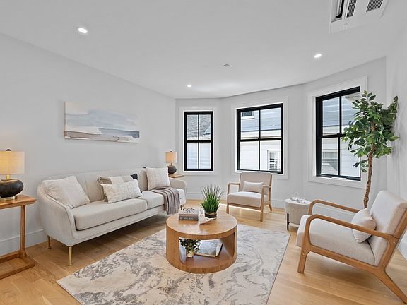 5th image of 16 Curtis St #2