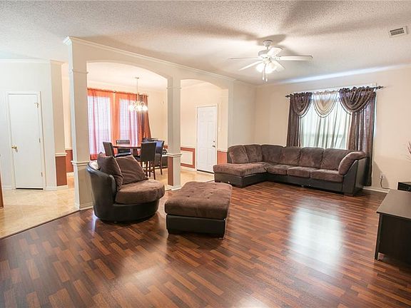 3rd image of 2514 Donna Dr