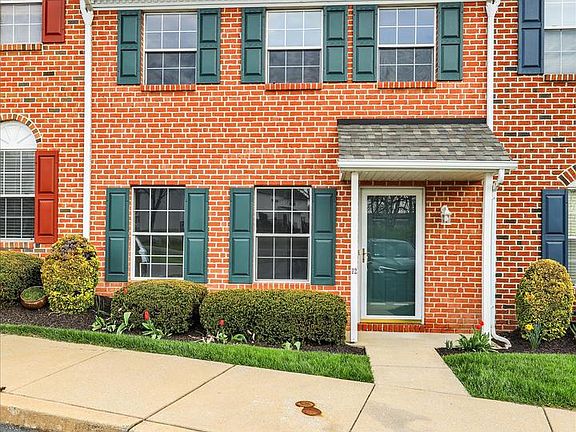 3rd image of 12 Ashfield Ct