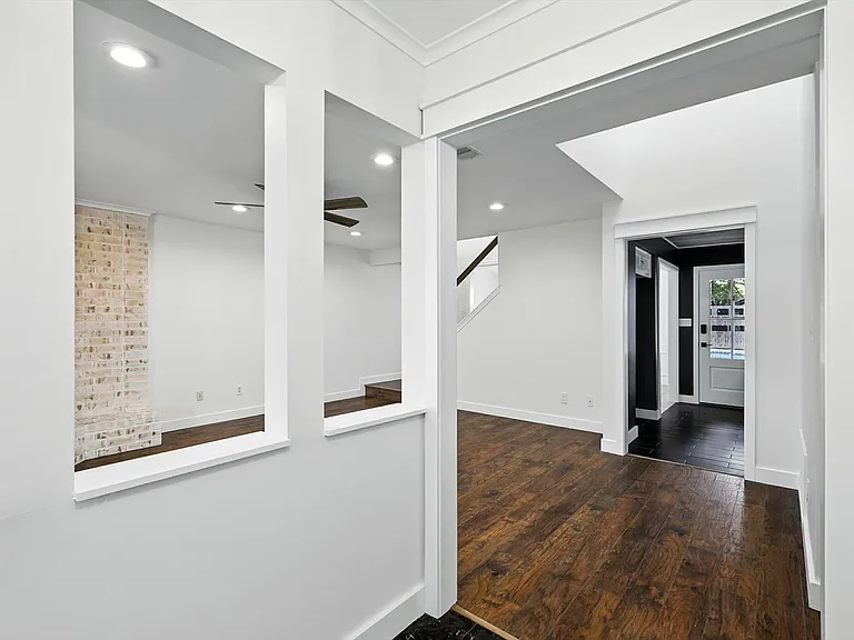 2902 Panhandle Dr — Photo 4