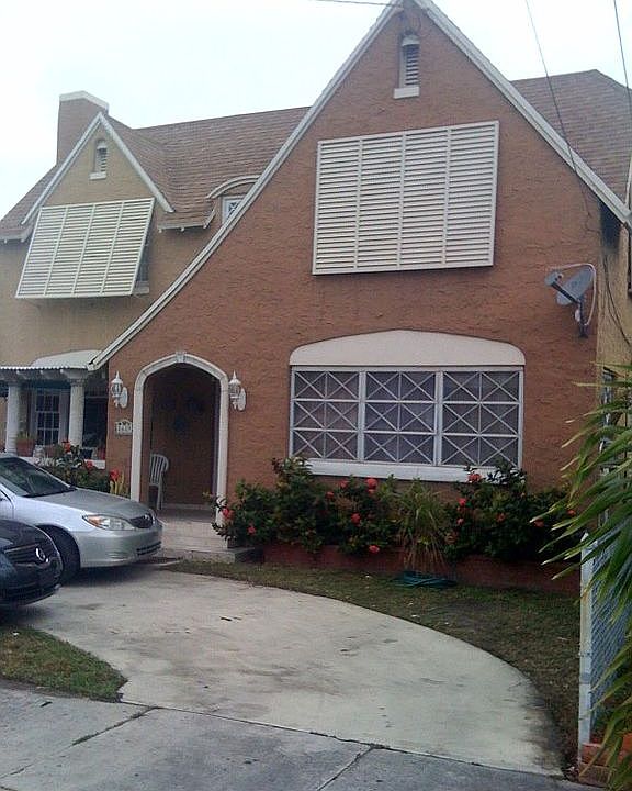 1st image of 2619 SW 5th St