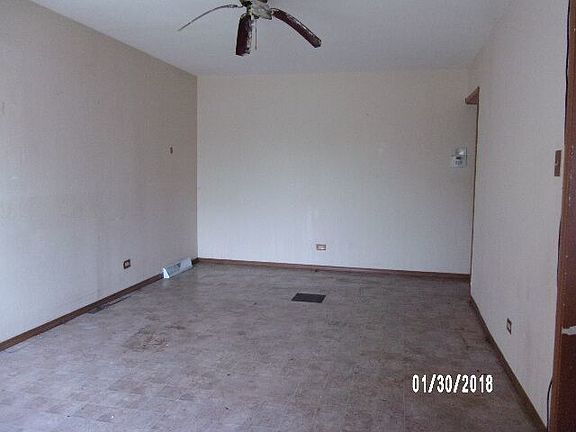 2nd image of 444 Paxton Ave