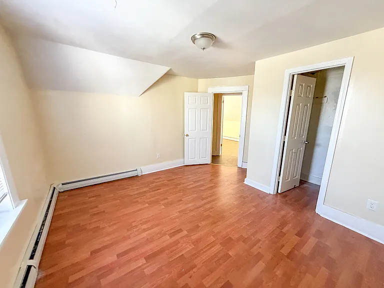 160 Brackett St — Photo 10